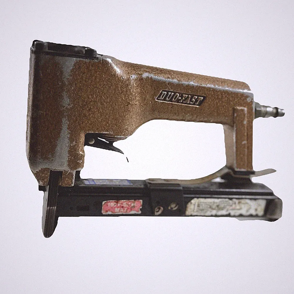 Duo-Fast Air Powered Staple Gun Heavy Duty Model EWc5018A